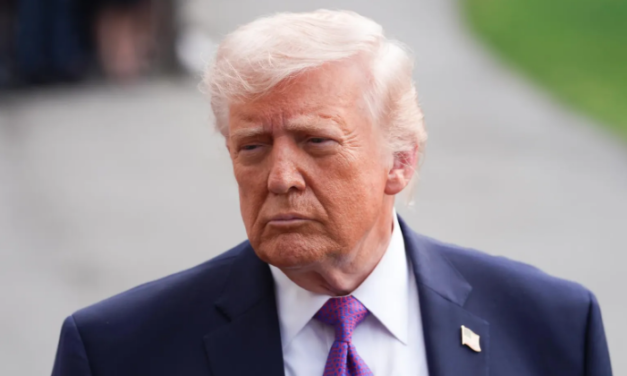 Trump rechaza los intentos de iniciar conversaciones para un alto el fuego con Irán.