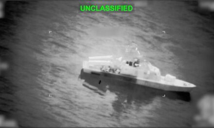 Irán ataca tres barcos cerca del estrecho de Ormuz