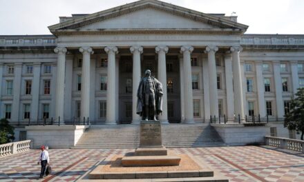 Estados Unidos anuncia nuevas sanciones contra el sector petrolero iraní.