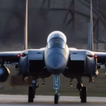 Irán derriba un avión de combate estadounidense; se inicia la búsqueda de la tripulación.