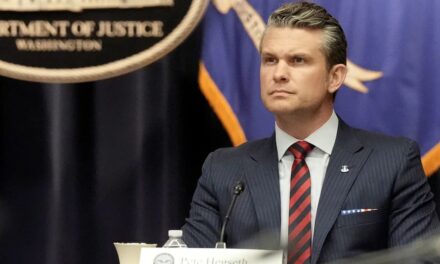 El Pentágono cancela la rueda de prensa en el último minuto tras los ataques estadounidenses en la isla de Kharg.