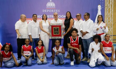 Presidente Luis Abinader entrega remodelado Club Los Cachorros de Cristo Rey con inversión de más de RD 54 millones