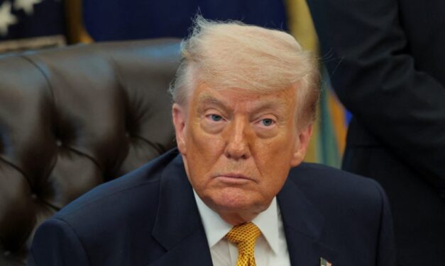 Trump: Estados Unidos obtendrá el uranio enriquecido de Irán.