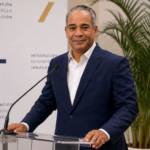 Hernani Aquino alerta por silencio de la JCE ante campañas prematuras.