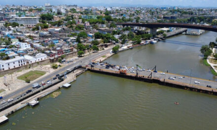 El puente flotante será cerrado por 2 horas este sábado para permitir el paso de una embarcación