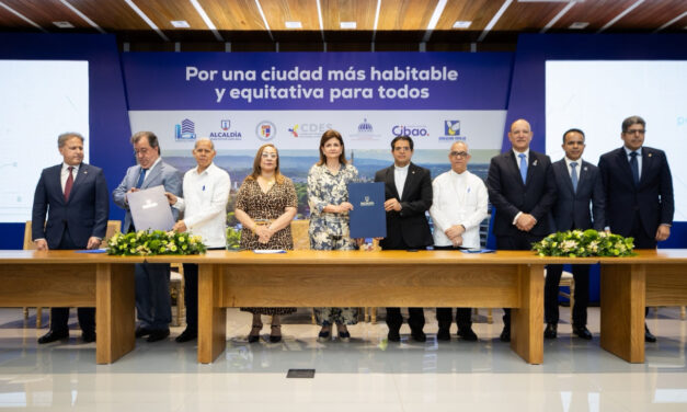 Vicepresidenta Raquel Peña encabeza firma del “Pacto por una Mejor Ciudad” para impulsar visión de futuro de Santiago