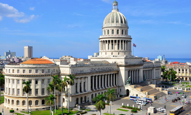 Cuba abre sus puertas a la banca privada: ¿fin del modelo socialista?