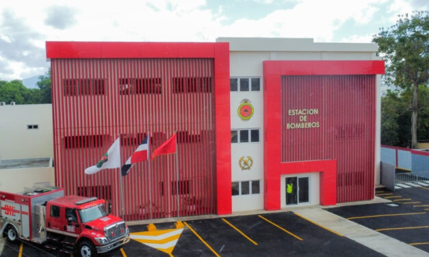 Gobierno Dominicano entrega nueva estación de bomberos de San Francisco de Macorís