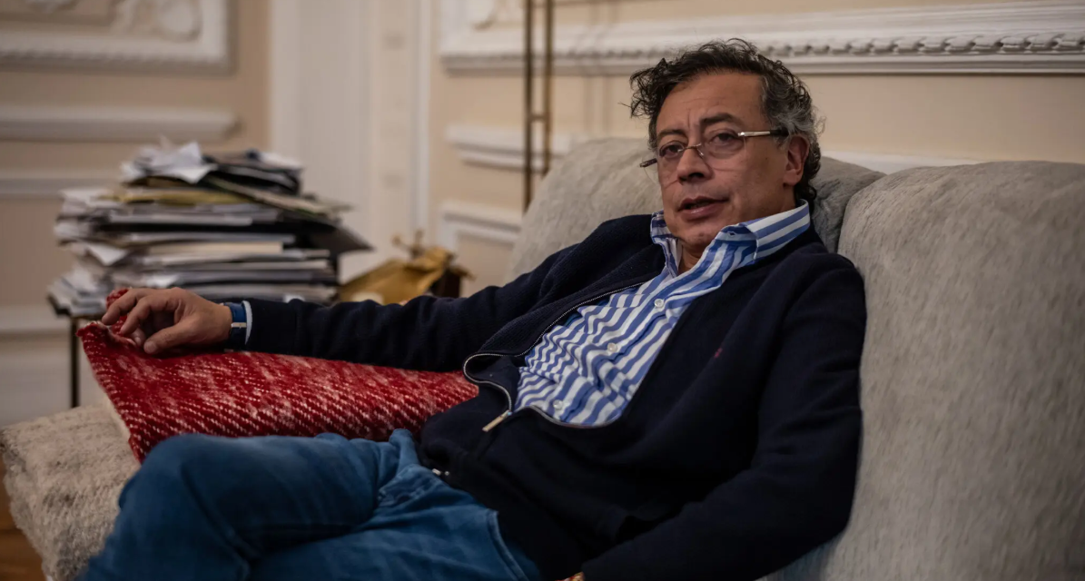 Gustavo Petro respondió al discurso de Abelardo de la Espriella y dice que fue atacado personalmente y que debe defenderse”