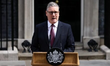 Keir Starmer anuncia su renuncia como primer ministro del Reino Unido