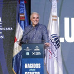 Ministro Luis Miguel De Camps destaca el debate escolar como herramienta para formar ciudadanos críticos y fortalecer la democracia