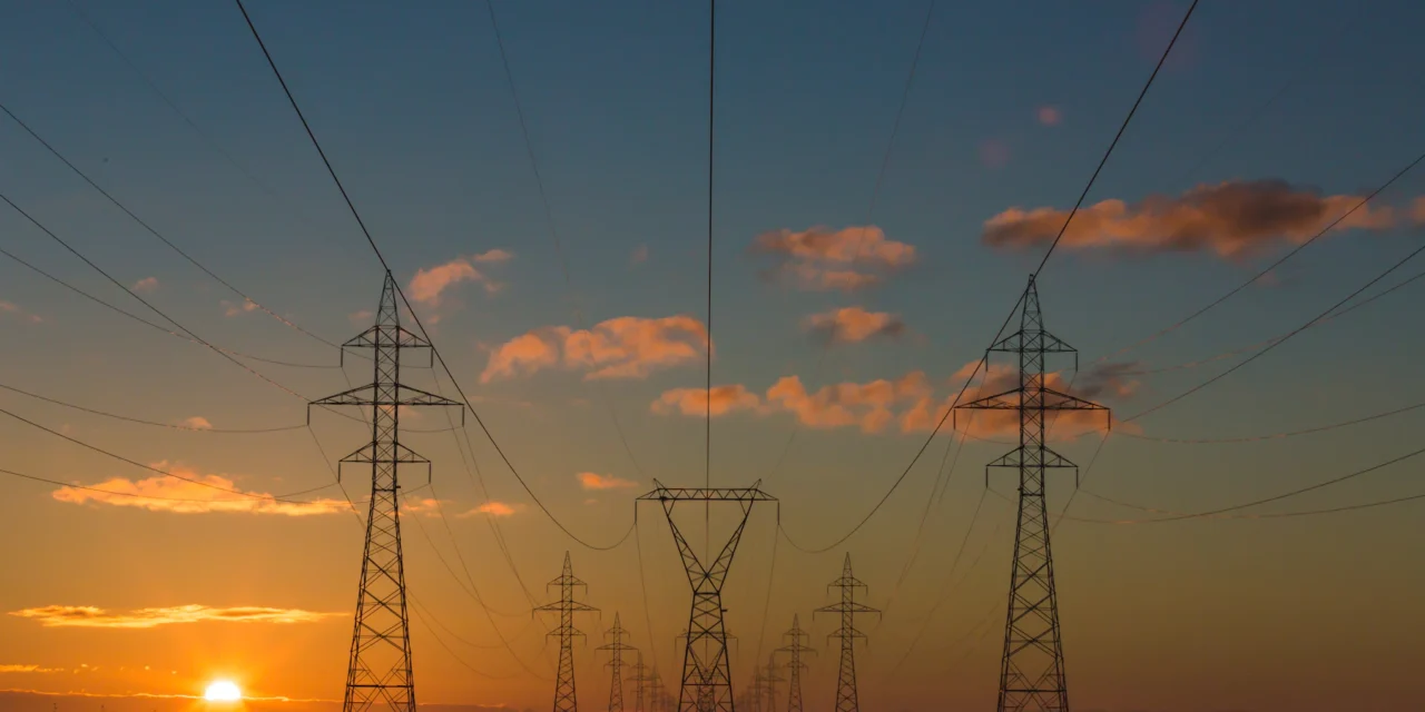 Demanda eléctrica de RD alcanza récord de 4,195.26 megavatios