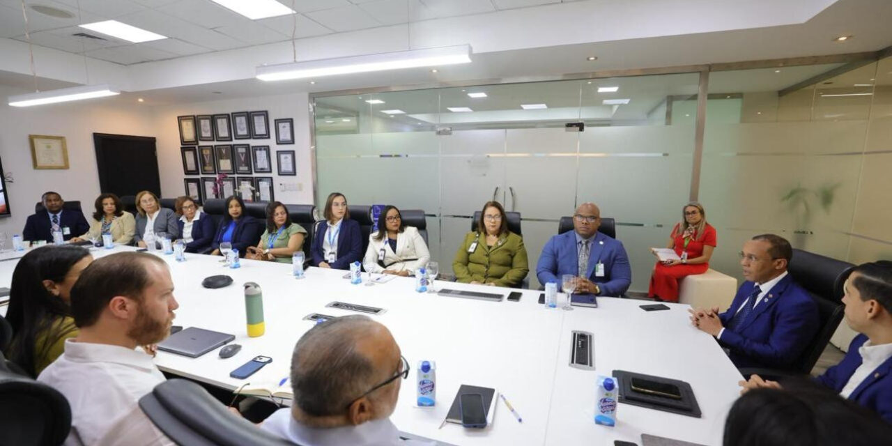Senasa y Contraloría coordinan acciones para mayor control y fiscalización de los procesos misionales