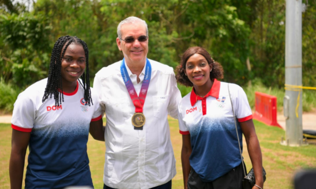 Presidente Luis Abinader es reconocido por su visión y aportes al éxito de los XXV Juegos Centroamericanos y del Caribe Santo Domingo 2026
