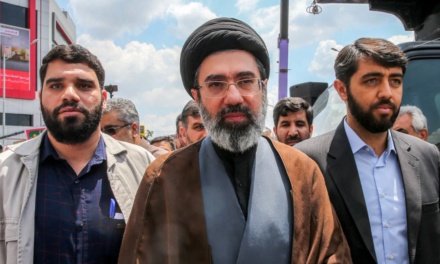 El destino del Líder Supremo iraní se ha vuelto un misterio