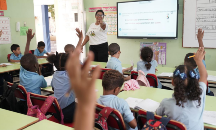 Ministerio de Educación asegura cobertura total de docentes para este año escolar