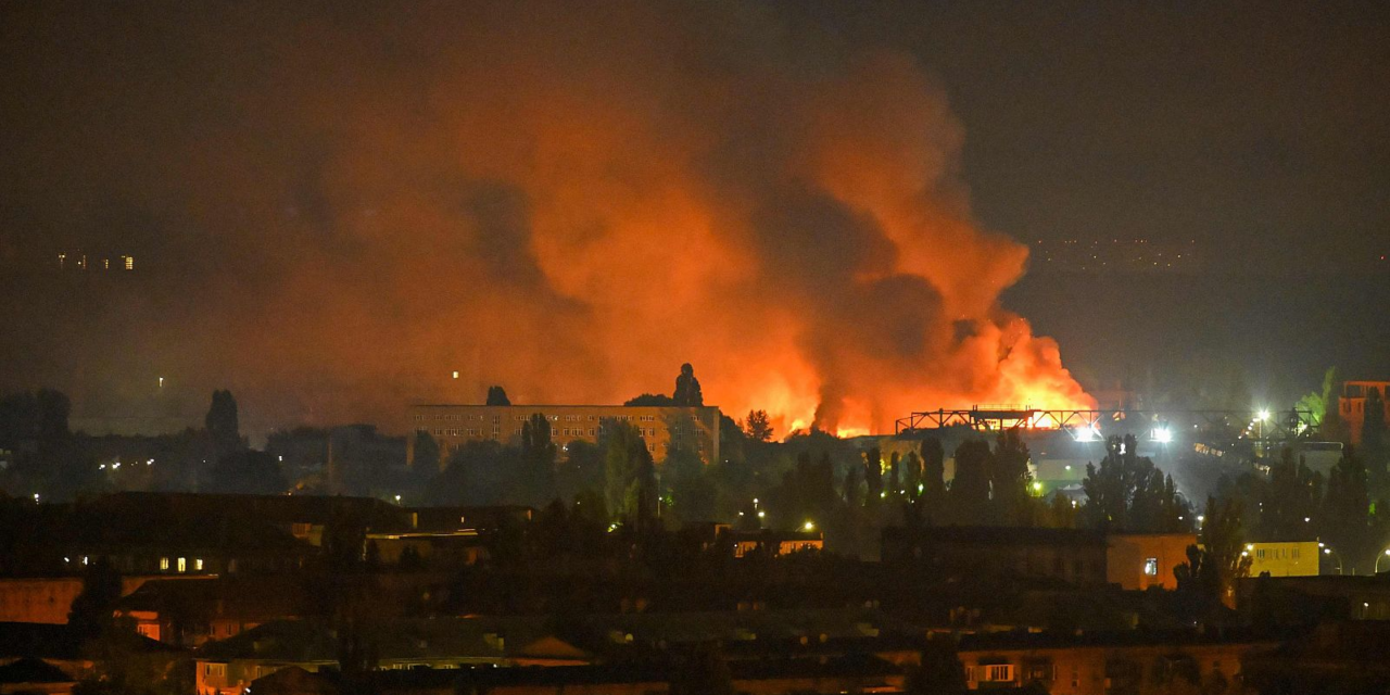 Misiles rusos matan a 12 en Kiev, y provoca incendios