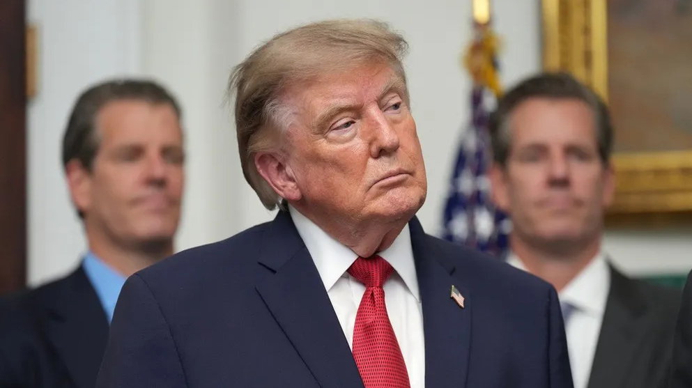 Trump promete responder ‘con fuerza’ tras el primer intercambio de disparos con Irán en semanas