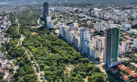 Gobiernos incumplen ley que ordena construir arco en honor a Joaquín Balaguer