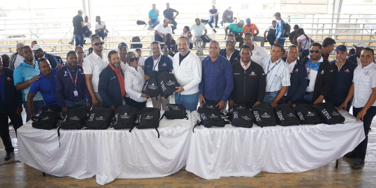 Inefi acelera su despliegue nacional con entrega de utilería deportiva y kits en Nagua, Bánica y Las Matas de Farfán